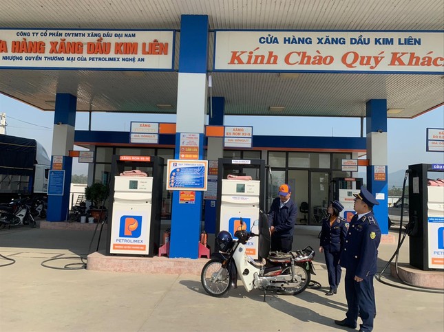 Cởi trói cho doanh nghiệp, tăng giám sát thị trường - Ảnh 1.