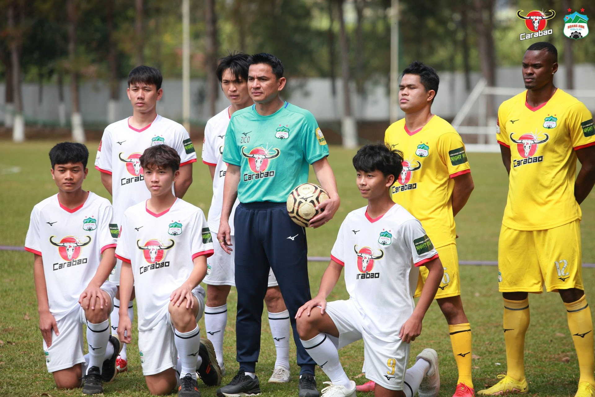  Từ chuyện đội bóng HAGL không có tiền nếu thiếu Carabao: Nguồn doanh thu của các CLB Manchester United, Real Madrid ra sao?  - Ảnh 1.