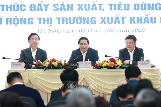 Thủ tướng: Phải coi doanh nghiệp là trọng tâm của sự phát triển ngành Công Thương - Ảnh 1.
