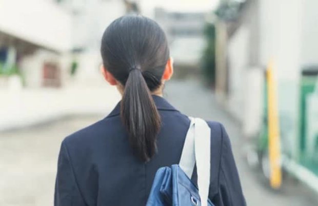  Những nguyên tắc giáo dục kỳ lạ ở Nhật Bản: Không mặc áo khoác khi trời rét chưa là gì so với quy định đồ lót phải cùng màu - Ảnh 3.