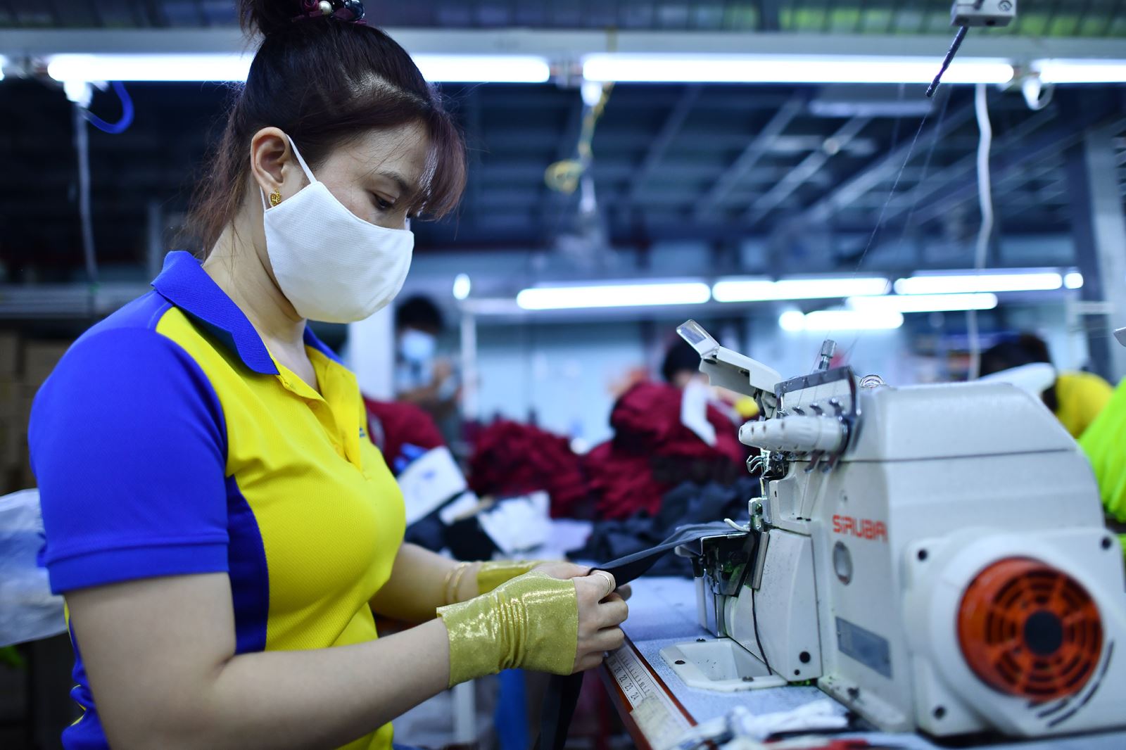 TP Hồ Chí Minh tiếp tục tháo gỡ khó khăn cho doanh nghiệp - Ảnh 1. TP Hồ Chí Minh tiếp tục tháo gỡ khó khăn cho doanh nghiệp - Ảnh 1.