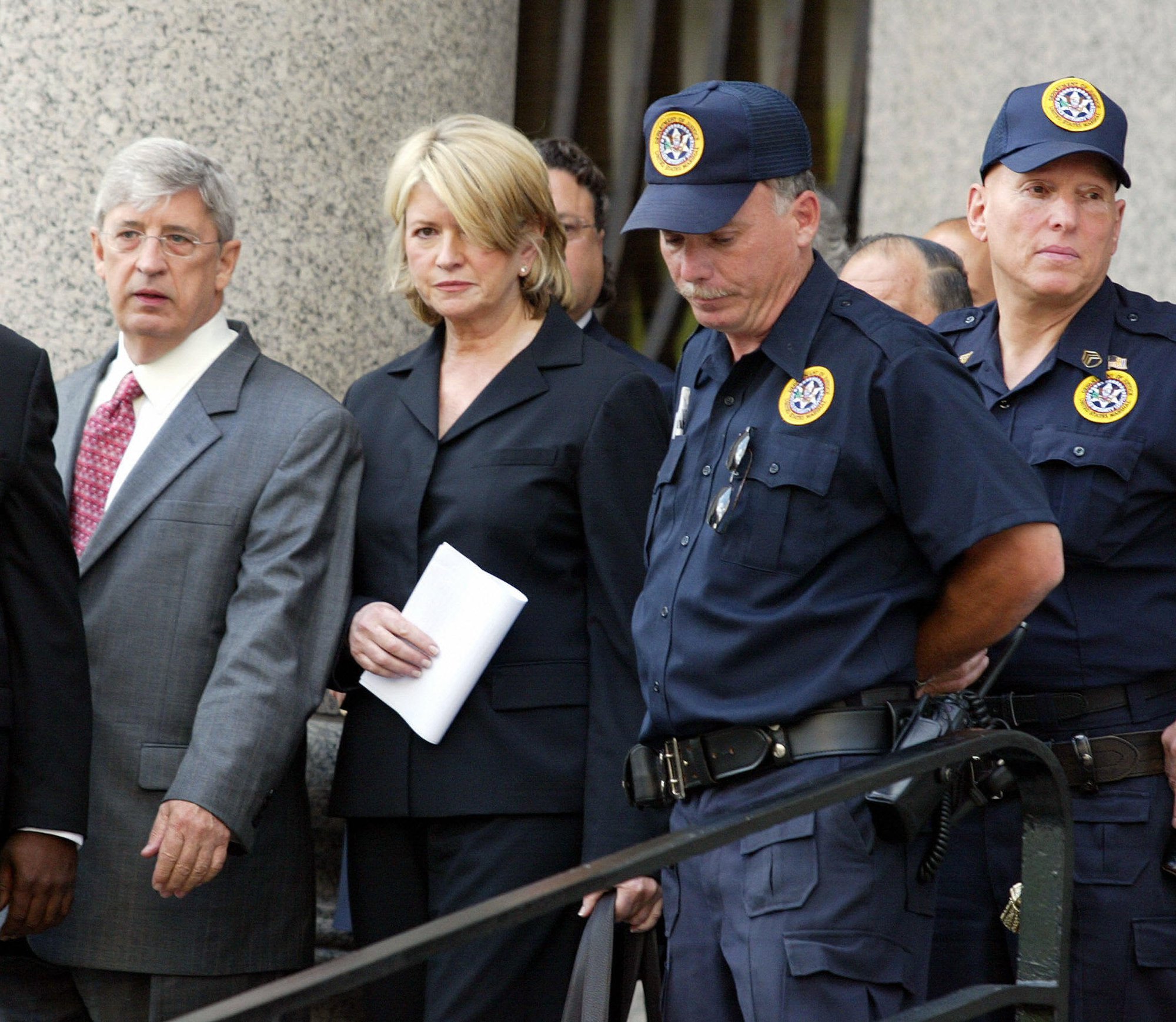 “Nữ hoàng kinh doanh chỉ cần đúng một ngày để trở thành tỷ phú: Đánh mất nửa tài sản vì bê bối bán tháo cổ phiếu, nhiều năm sau vẫn trở lại làm bà trùm nức tiếng - Ảnh 3.