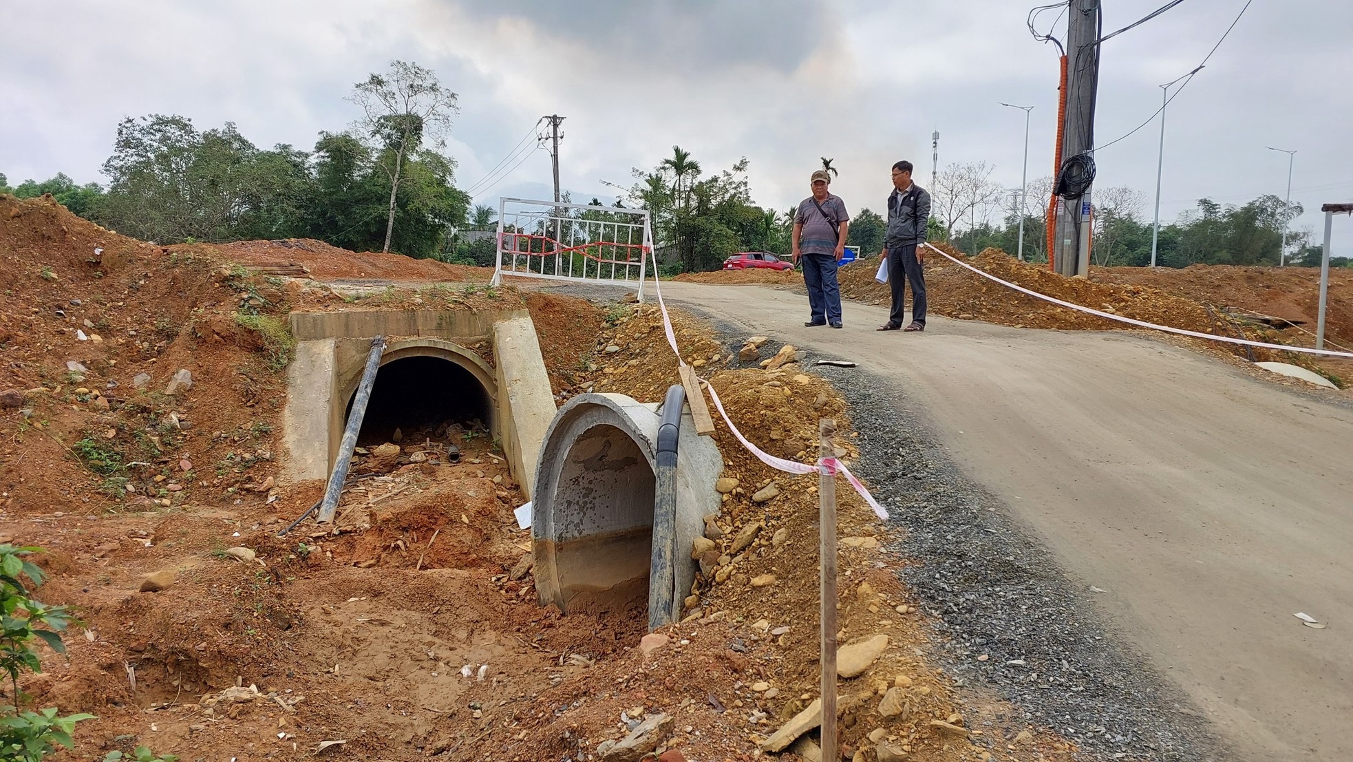 Ngổn ngang dự án nghìn tỷ, 3 lần gia hạn vẫn thi công... rùa bò - Ảnh 11.