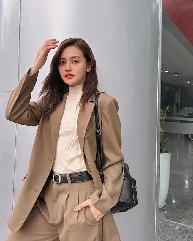 Nữ chính phim giờ vàng VTV: Mặc đẹp từ trong phim đến ngoài đời, chuộng sắm đồ local brand giá chỉ từ 300k - Ảnh 5.