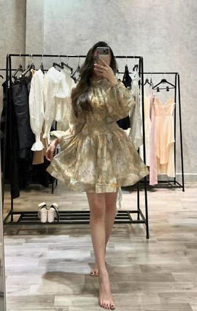 Nghề kiếm tiền từ thói quen mua sắm “cả thèm chóng chán”: Hiểu rõ tâm lý khách hàng, bỏ túi trăm triệu/ tháng nhưng đi kèm rủi ro mất trắng - Ảnh 2.