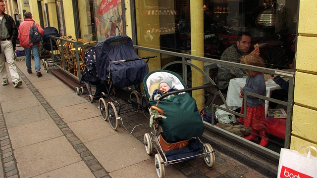 Tại sao người Bắc Âu để trẻ em ngủ một mình trên xe đẩy bên ngoài tiết trời lạnh giá? - Ảnh 4.