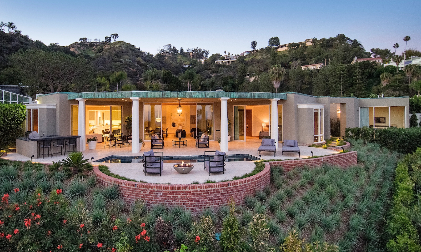 Có gì ở những ngôi nhà được Google tìm kiếm nhiều nhất trên thế giới? - Ảnh 9. Có gì ở những ngôi nhà được Google tìm kiếm nhiều nhất trên thế giới? - Ảnh 9.