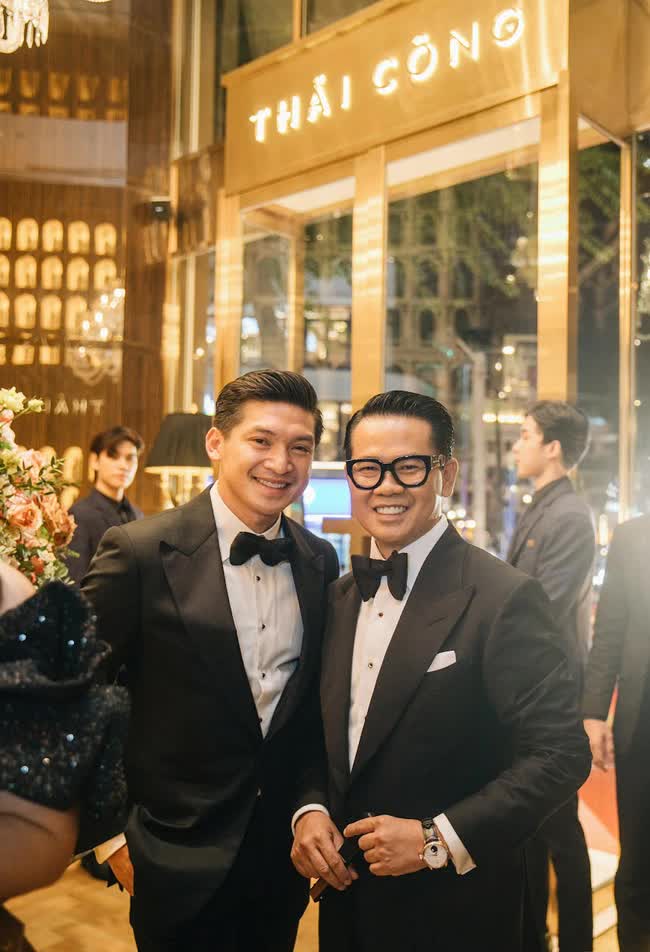 Bên trong ‘toà nhà triệu đô’ của NTK triệu đô Quách Thái Công có gì? - Ảnh 20. Bên trong ‘toà nhà triệu đô’ của NTK triệu đô Quách Thái Công có gì? - Ảnh 20.