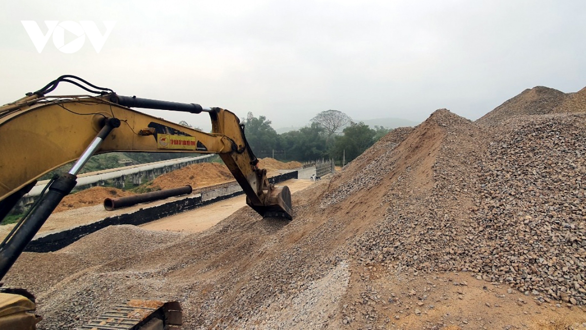 Vì sao Cao tốc Bắc - Nam qua Thanh Hóa chậm tiến độ? - Ảnh 2. Vì sao Cao tốc Bắc - Nam qua Thanh Hóa chậm tiến độ? - Ảnh 2.