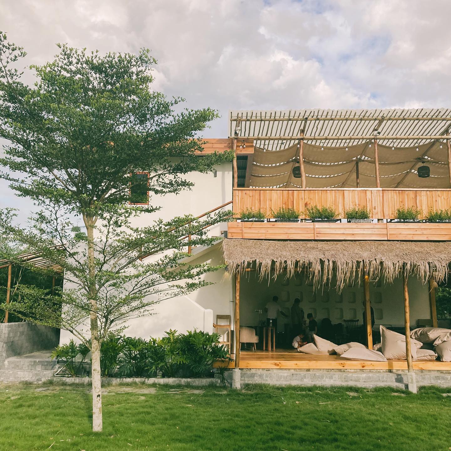 Vừa hòa mình với thiên nhiên vừa trải nghiệm tiện nghi cực xịn tại các khu glamping quanh hồ Trị An - Ảnh 5. Vừa hòa mình với thiên nhiên vừa trải nghiệm tiện nghi cực xịn tại các khu glamping quanh hồ Trị An - Ảnh 5.