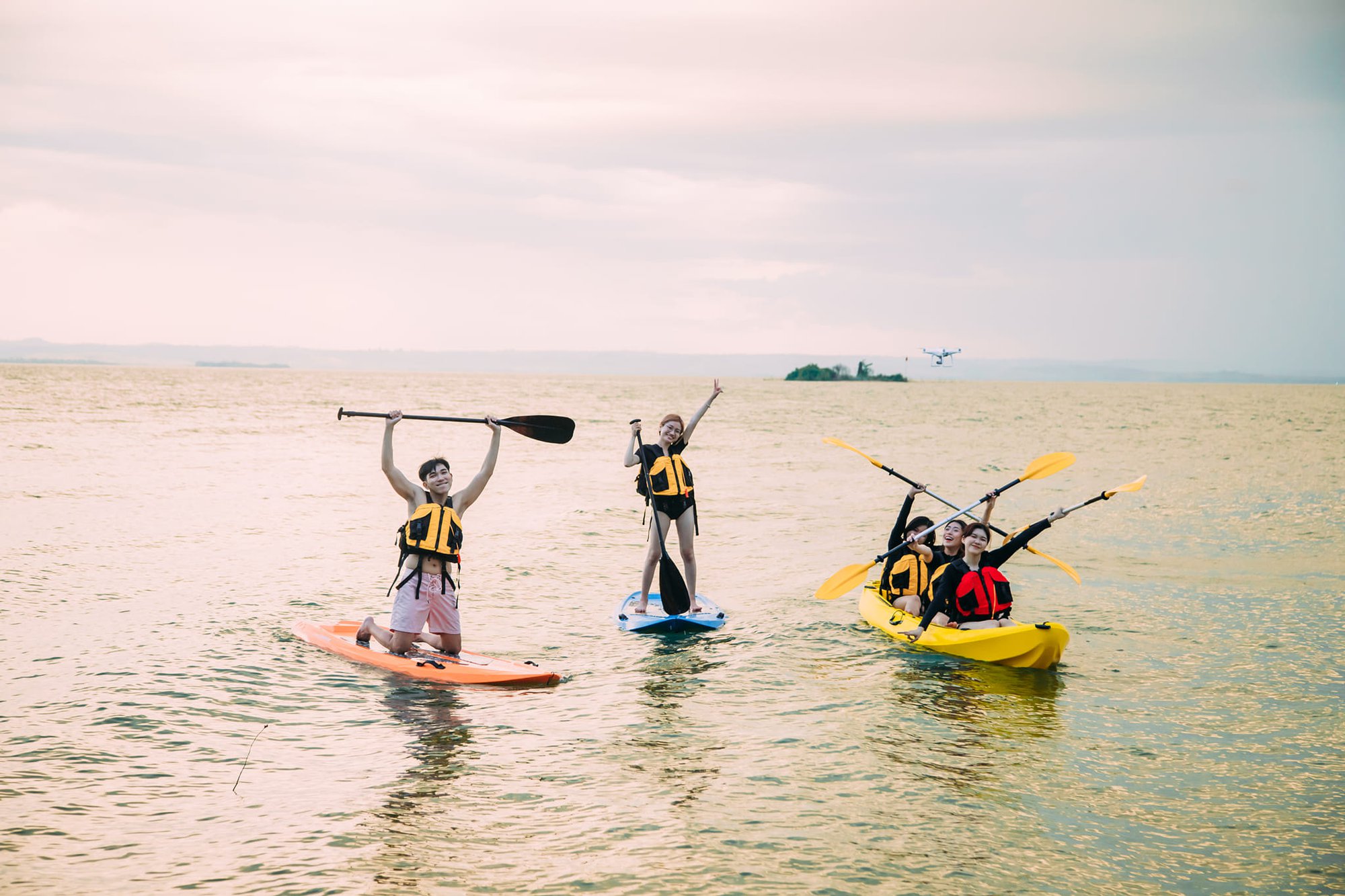 Vừa hòa mình với thiên nhiên vừa trải nghiệm tiện nghi cực xịn tại các khu glamping quanh hồ Trị An - Ảnh 23. Vừa hòa mình với thiên nhiên vừa trải nghiệm tiện nghi cực xịn tại các khu glamping quanh hồ Trị An - Ảnh 23.