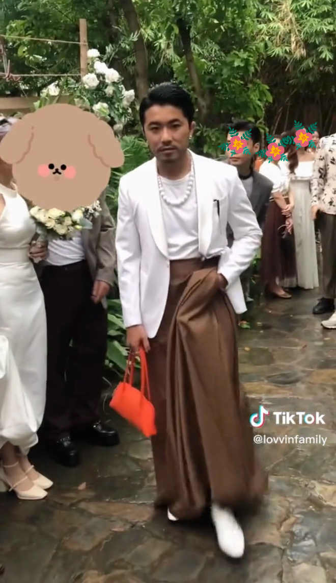 Con trai mặc váy ra đường' – trend lạ TikTok khiến dân tình ngã ngửa