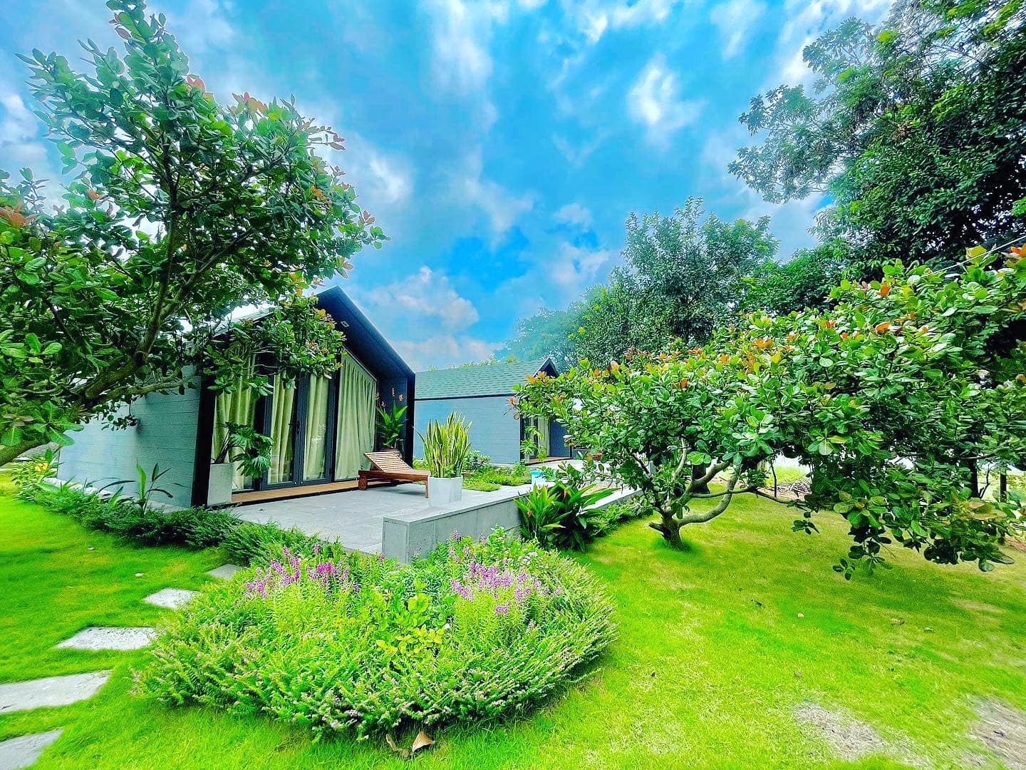 Vừa hòa mình với thiên nhiên vừa trải nghiệm tiện nghi cực xịn tại các khu glamping quanh hồ Trị An - Ảnh 19. Vừa hòa mình với thiên nhiên vừa trải nghiệm tiện nghi cực xịn tại các khu glamping quanh hồ Trị An - Ảnh 19.