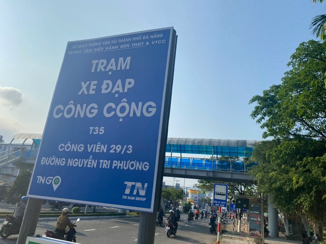 Xe đạp công cộng du lịch Đà Nẵng, rẻ nhất 5.000 đồng/lượt - Ảnh 1.