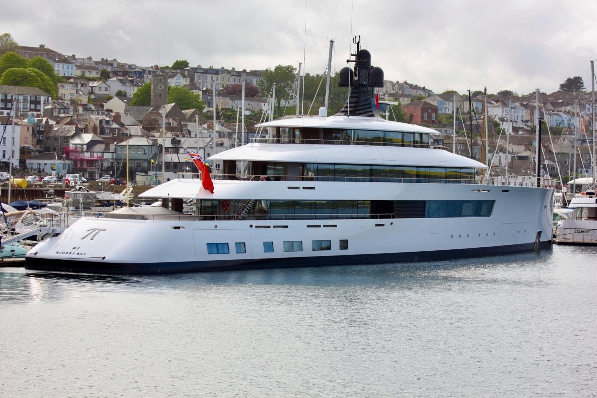 “Tỷ phú cà phê” chi hơn 3.400 tỷ đồng tậu du thuyền không tiếc tay: Là chiếc lớn thứ 195 trên thế giới, tác phẩm nghệ thuật tráng lệ giữa biển khơi - Ảnh 6. “Tỷ phú cà phê” chi hơn 3.400 tỷ đồng tậu du thuyền không tiếc tay: Là chiếc lớn thứ 195 trên thế giới, tác phẩm nghệ thuật tráng lệ giữa biển khơi - Ảnh 6.