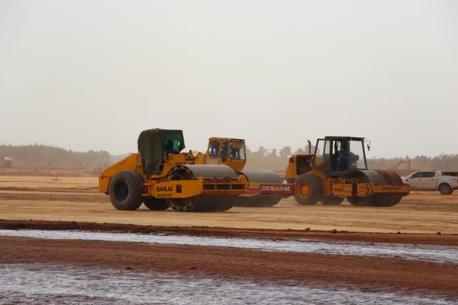 Đồng Nai đối thoại với dân có đất bị thu hồi để gấp rút làm đường kết nối sân bay Long Thành - Ảnh 1. Đồng Nai đối thoại với dân có đất bị thu hồi để gấp rút làm đường kết nối sân bay Long Thành - Ảnh 1.