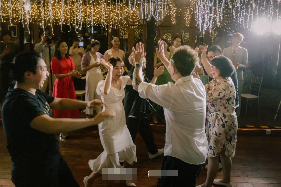 Đám cưới trong công viên với phần trang trí đậm sắc mùa hè, chi phí 205 triệu đồng - Ảnh 16.