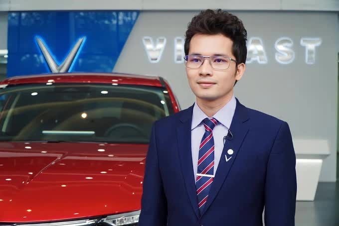 9X xóm ngụ cư được tỷ phú Phạm Nhật Vượng “chọn mặt gửi vàng” làm CEO của GSM: 18 tuổi thành lập nhà máy dệt riêng, 27 tuổi đầu quân cho Vingroup, là nhân tài được Forbes vinh danh - Ảnh 3. 9X xóm ngụ cư được tỷ phú Phạm Nhật Vượng “chọn mặt gửi vàng” làm CEO của GSM: 18 tuổi thành lập nhà máy dệt riêng, 27 tuổi đầu quân cho Vingroup, là nhân tài được Forbes vinh danh - Ảnh 3.