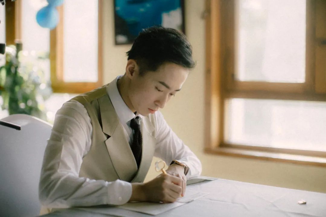 Đám cưới trong công viên với phần trang trí đậm sắc mùa hè, chi phí 205 triệu đồng - Ảnh 2.