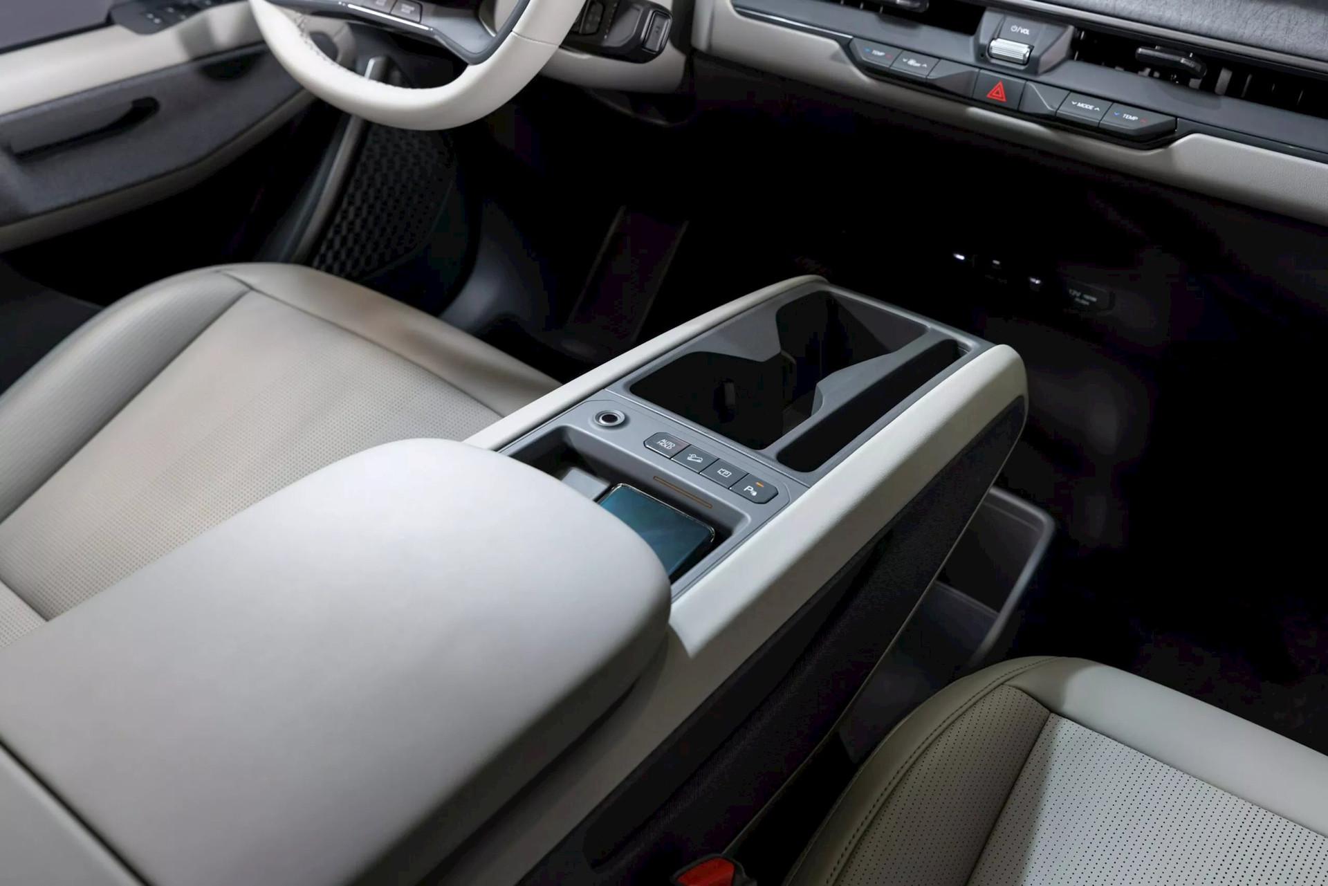 Kia EV9 ra mắt – SUV điện đến từ tương lai, đối đầu trực tiếp VinFast VF9 - Ảnh 10. Kia EV9 ra mắt – SUV điện đến từ tương lai, đối đầu trực tiếp VinFast VF9 - Ảnh 10.