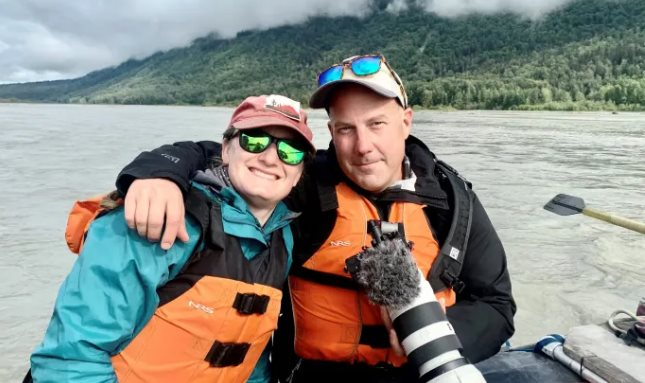 8 cuốn sách giúp tôi thành triệu phú, nghỉ hưu năm 35 tuổi và sống cuộc sống hạnh phúc - Ảnh 1. 8 cuốn sách giúp tôi thành triệu phú, nghỉ hưu năm 35 tuổi và sống cuộc sống hạnh phúc - Ảnh 1.