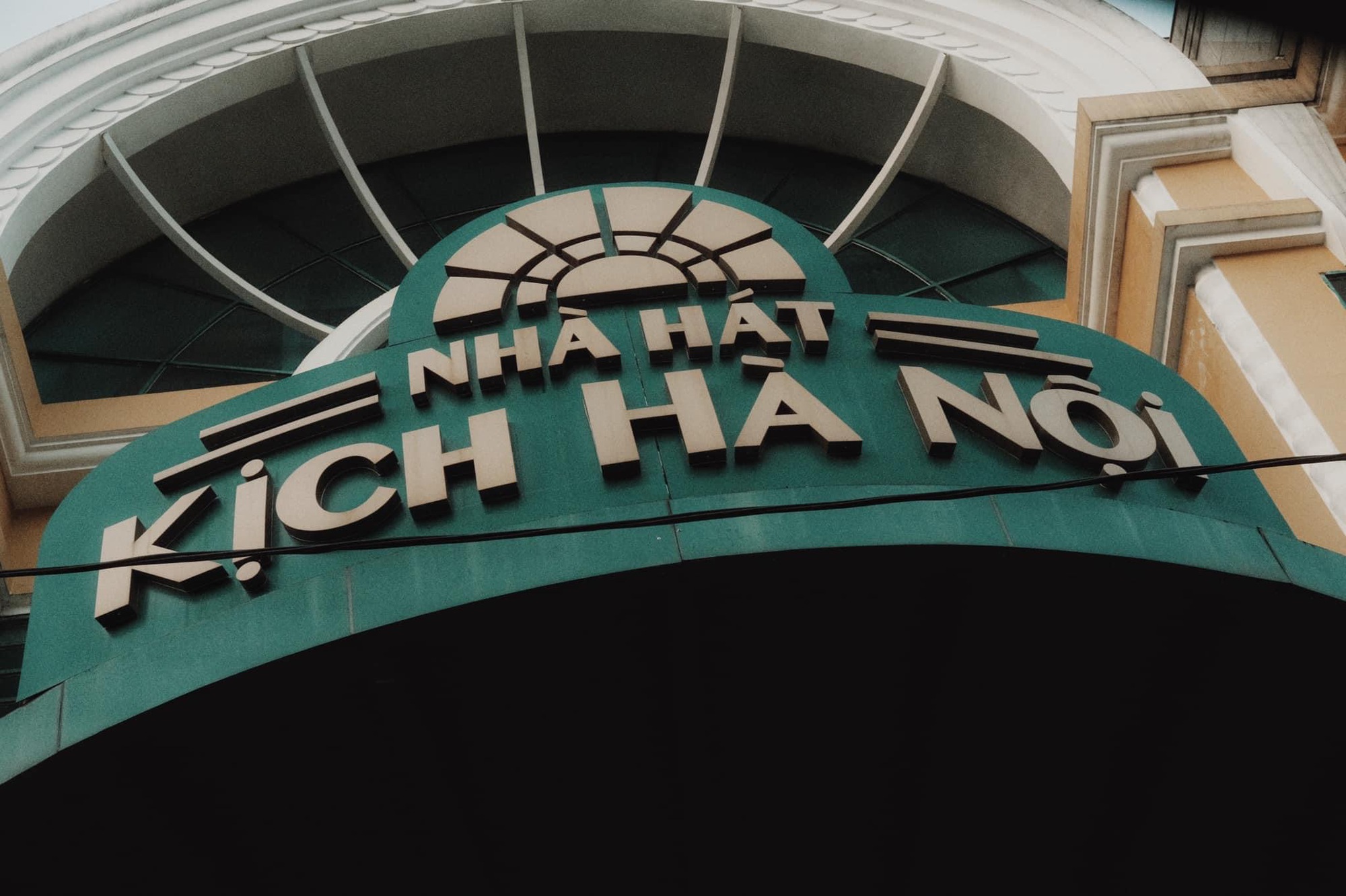 Hà Nội hoài cổ, đầy mộng mơ dưới ống kính của Idol Hàn gốc Việt: Tự hào khi hình ảnh Việt Nam được quảng bá rộng rãi - Ảnh 8.