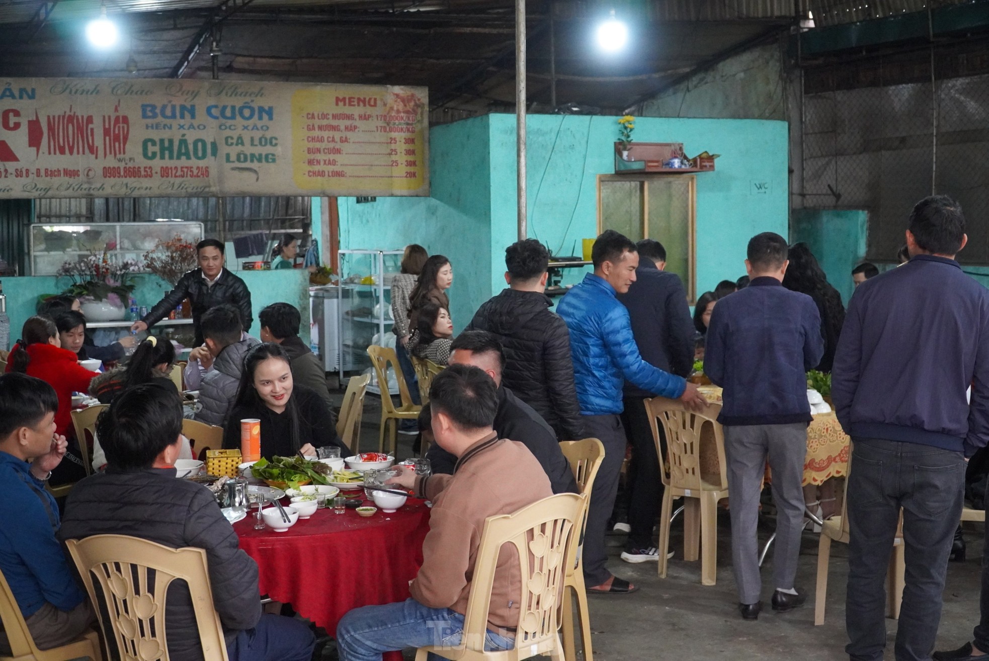 Đặc sản nướng cá bằng lá rừng, thu tiền triệu mỗi ngày - Ảnh 11.