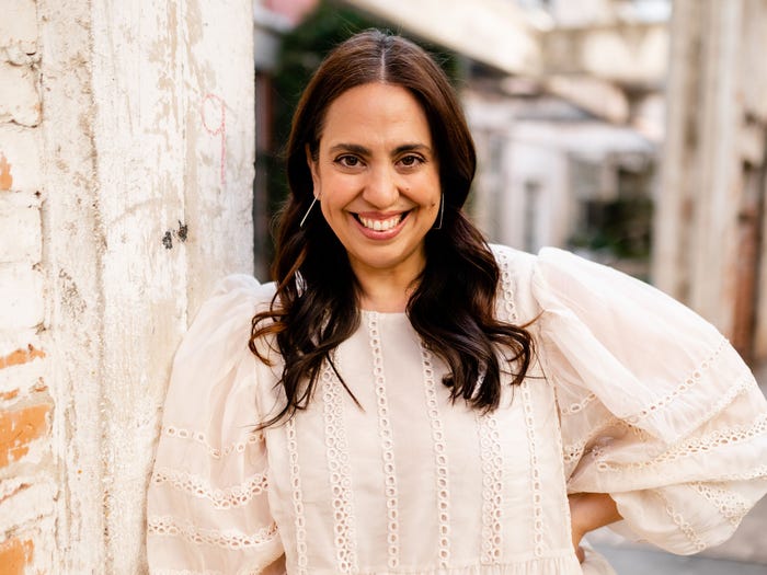 Quản lý bị sa thải, tự lập công ty với số vốn 50 USD, bất ngờ đạt thu nhập 70.000 USD/tháng: Biết cách nắm bắt thì trong nguy luôn có cơ - Ảnh 1.