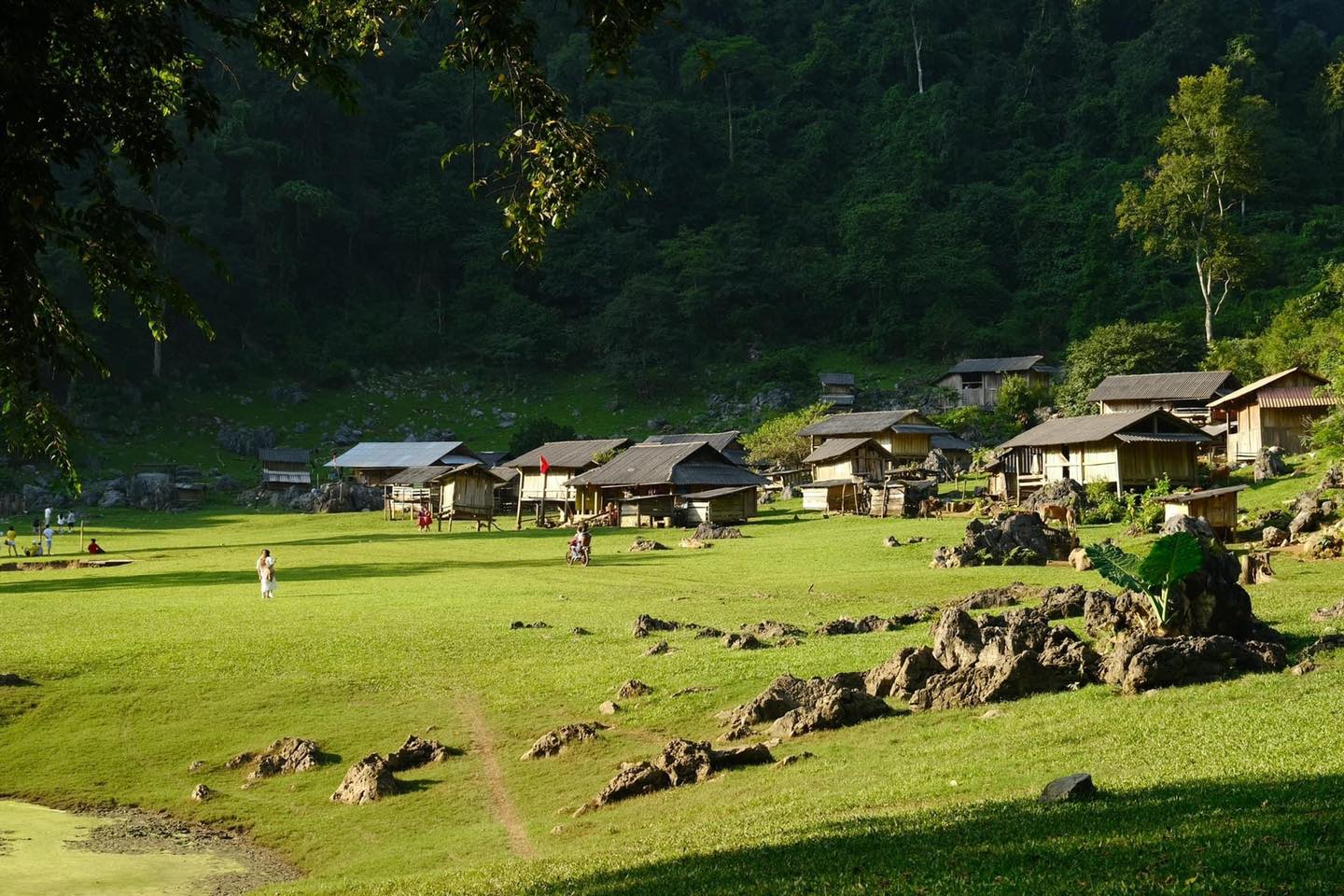 Ngôi làng không điện, không sóng điện thoại ở Mộc Châu xuất hiện trong chương trình 2 ngày 1 đêm khiến dân tình choáng ngợp! - Ảnh 4.