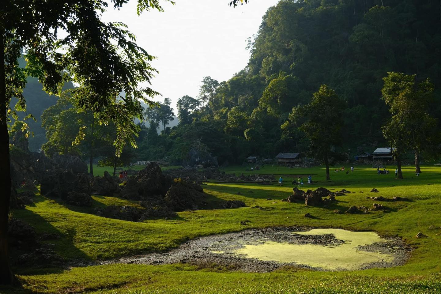 Ngôi làng không điện, không sóng điện thoại ở Mộc Châu xuất hiện trong chương trình 2 ngày 1 đêm khiến dân tình choáng ngợp! - Ảnh 3.