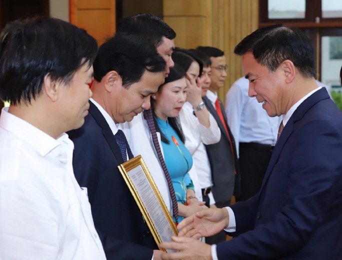 Thanh Hóa điều động, bổ nhiệm một loạt cán bộ chủ chốt - Ảnh 2.