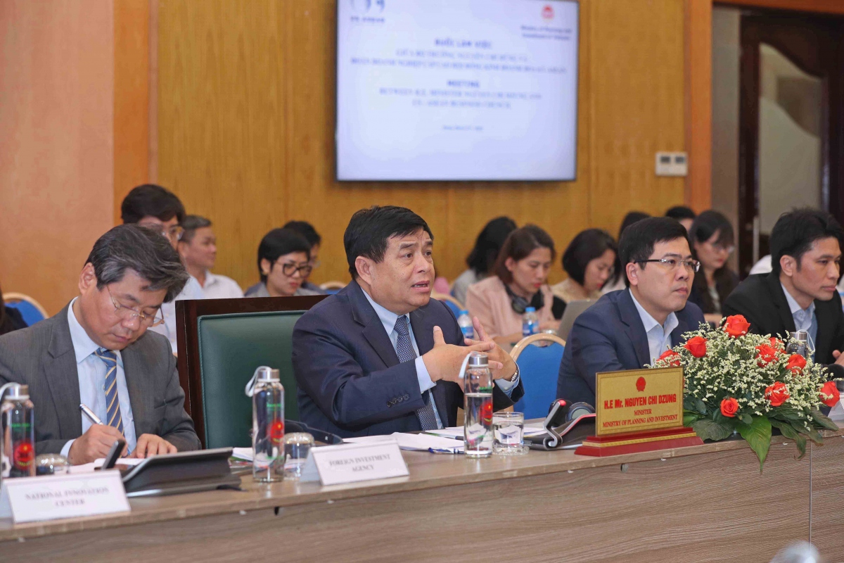 Mong muốn các nhà đầu tư Mỹ không chỉ như con ong đi hút mật mà còn thụ phấn - Ảnh 1.