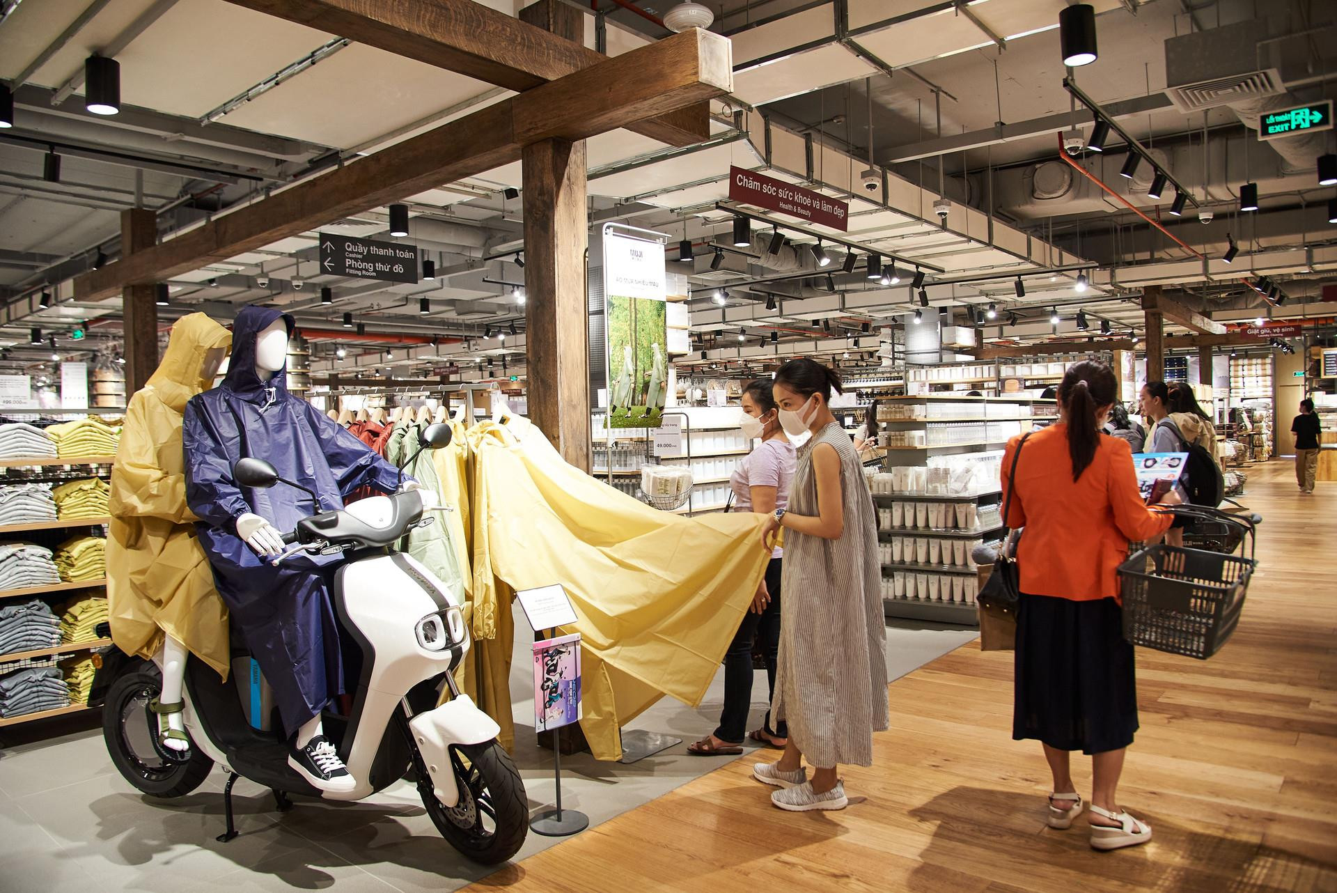 Khai Trương Cửa Hàng UNIQLO Saigon Centre  baotintucvn