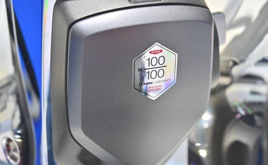 Có gì ở mẫu xe số Honda Super Cub đẹp lạ vừa ra mắt, giá bán ngang tầm Honda SH Việt - Ảnh 3.