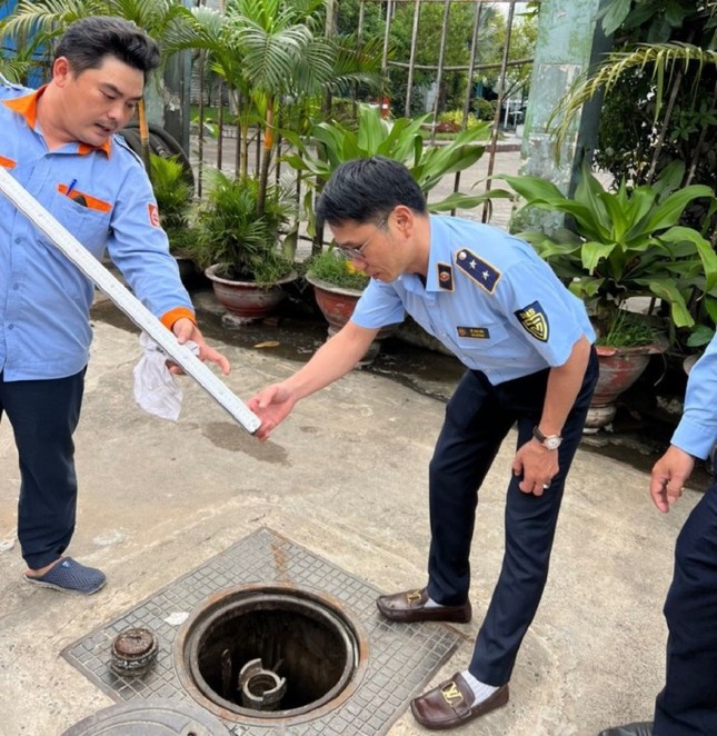 Xử lý nghiêm cây xăng nghỉ không lý do, bán nhỏ giọt - Ảnh 1. Xử lý nghiêm cây xăng nghỉ không lý do, bán nhỏ giọt - Ảnh 1.