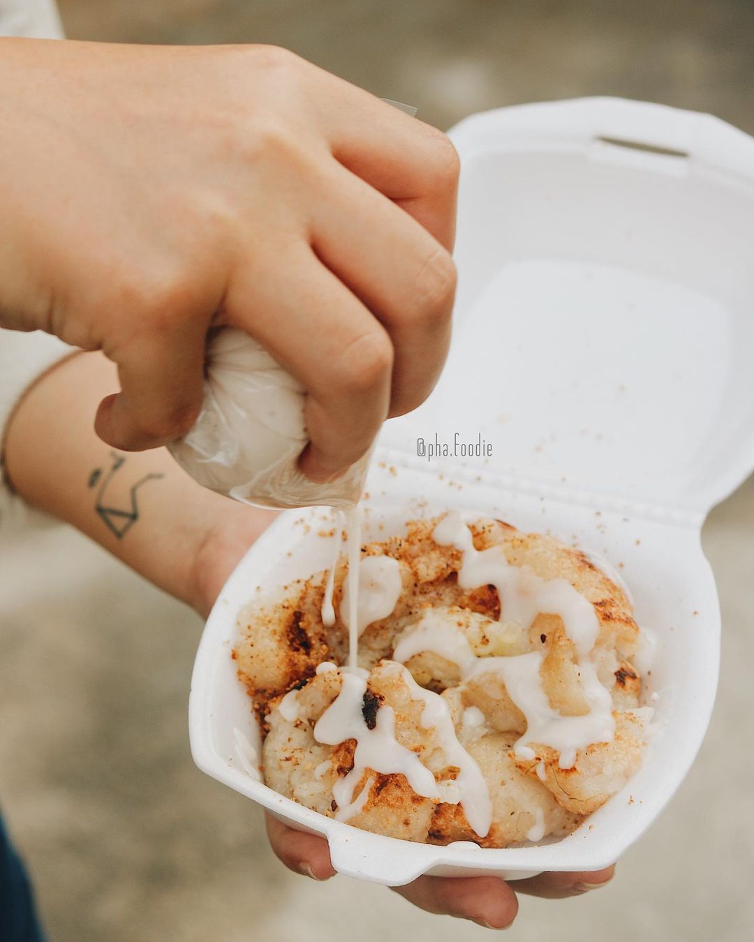 Thưởng thức chuối nếp nướng - top 9 món tráng miệng ngon nhất thế giới tại các quán nổi danh lâu nay ở TP.HCM - Ảnh 14.