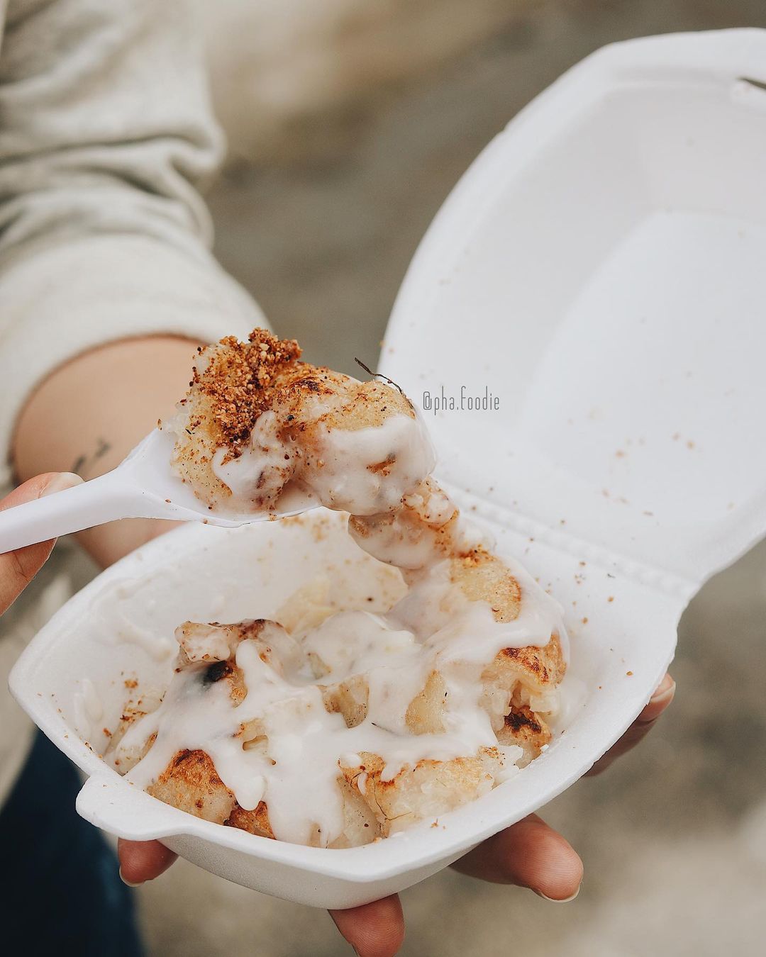 Thưởng thức chuối nếp nướng - top 9 món tráng miệng ngon nhất thế giới tại các quán nổi danh lâu nay ở TP.HCM - Ảnh 13.