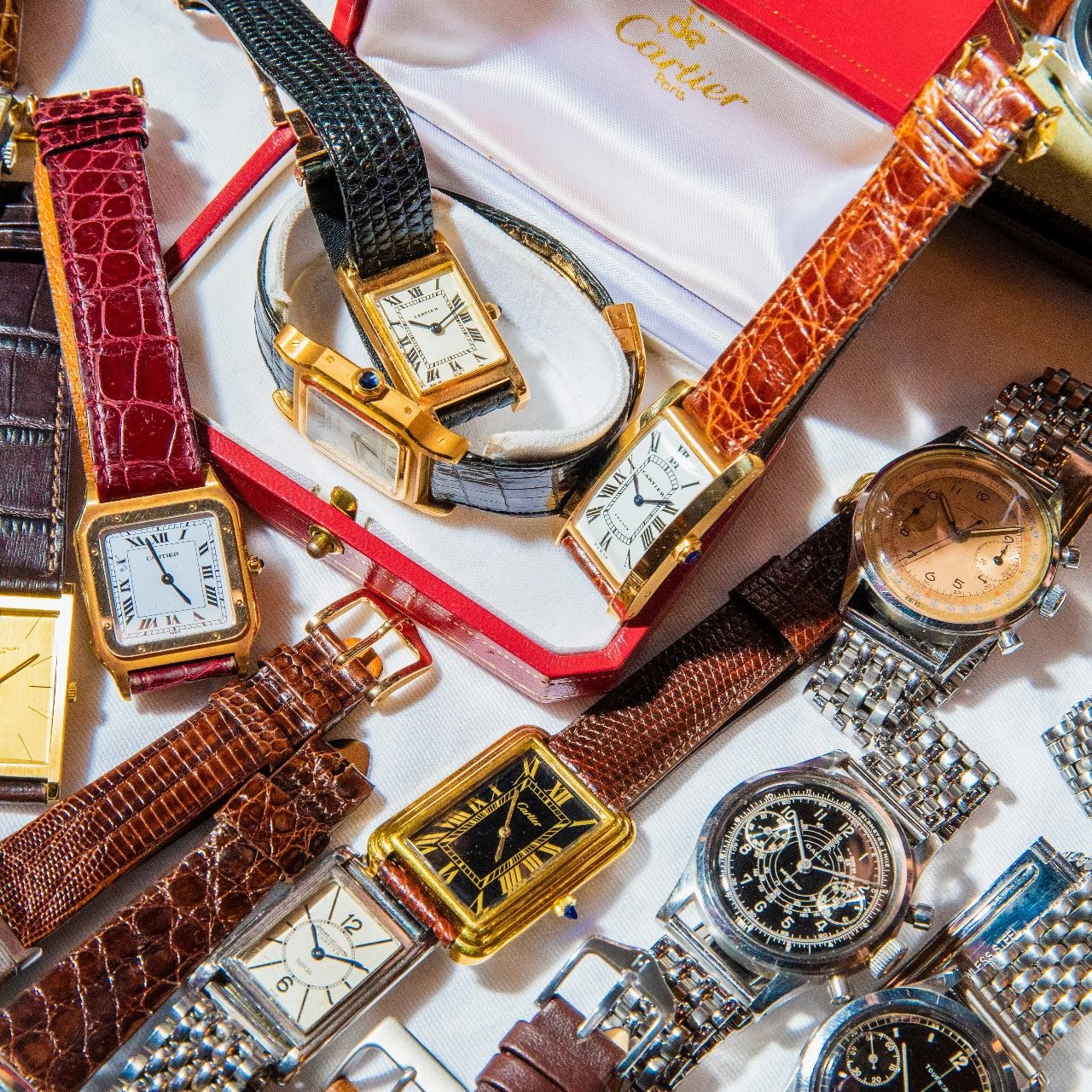 Rót vốn vào món đồ cổ này đúng cách để hái ra tiền: Chuyên gia nhấn mạnh 3 yếu tố then chốt khi đầu tư - Ảnh 1.