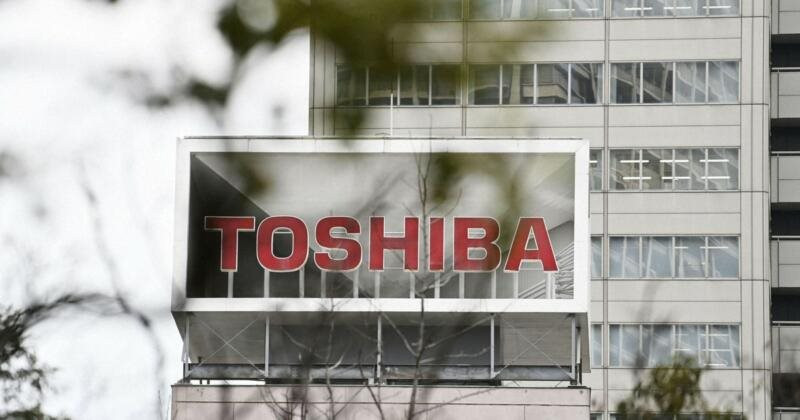 Từ quyết định bán mình của Toshiba, nhìn lại những cú sập đầy tiếc nuối của các &quot;siêu tượng đài&quot; Nhật Bản - Ảnh 2.