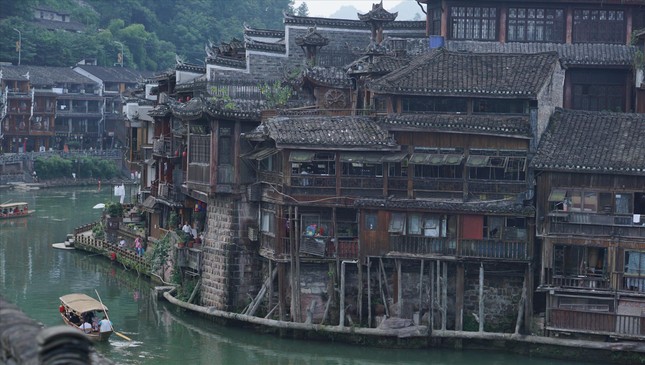 Du lịch lễ 30/4 - 1/5: Bùng nổ, chi phí tăng - Ảnh 3.