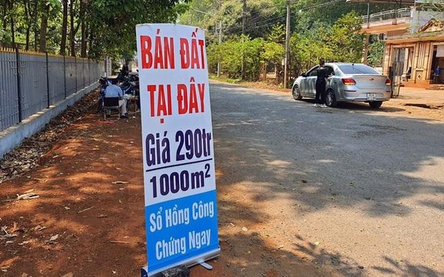 Bộ Tài chính: Giá đất, chung cư vẫn cao - Ảnh 1.