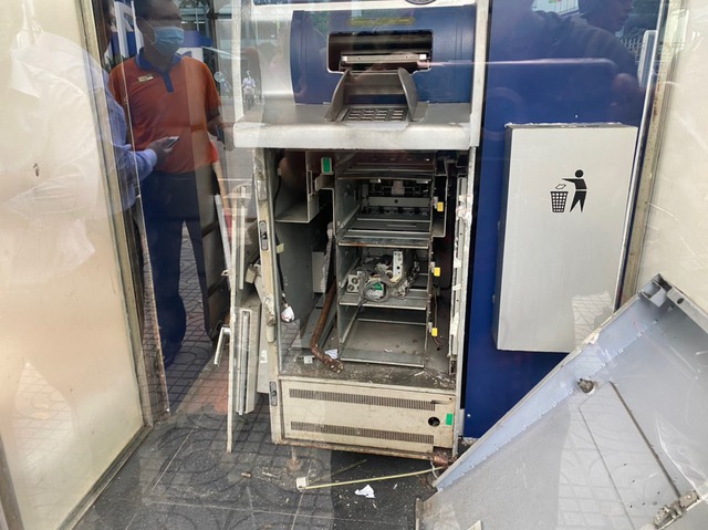 Thanh niên đập ATM ở Đà Nẵng trắng tay vì chơi tiền ảo, định tự tử khi biết công an truy tìm - Ảnh 2.