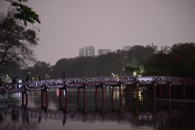 Nhiều tòa nhà lớn trung tâm TP.HCM, Hà Nội đồng loạt tắt điện đèn hưởng ứng Giờ Trái Đất 2023 - Ảnh 9.