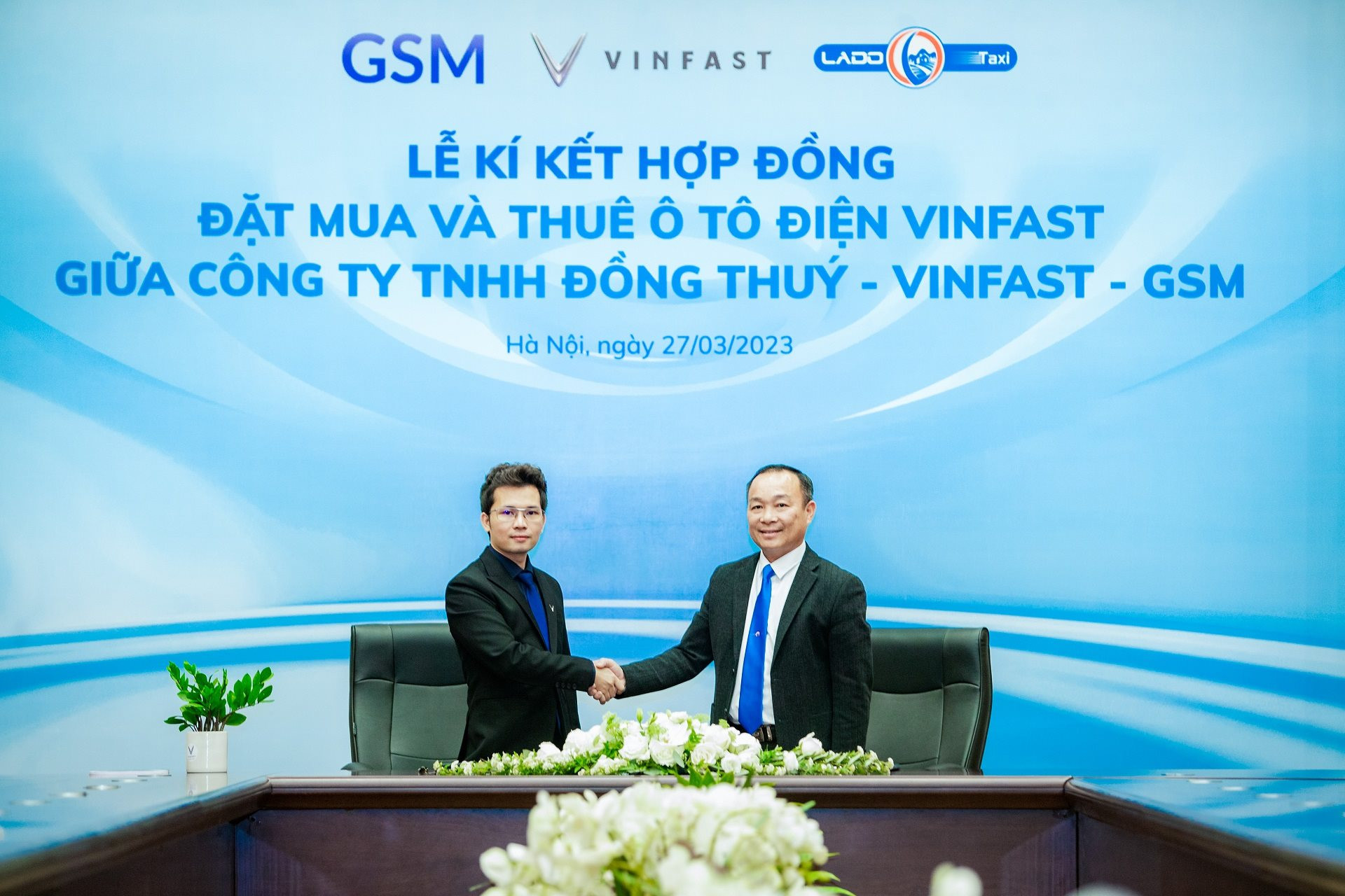 Một hãng taxi vừa thuê 500 ô tô điện VinFast, mua thêm 40 chiếc VF 34 để mở rộng kinh doanh - Ảnh 1.