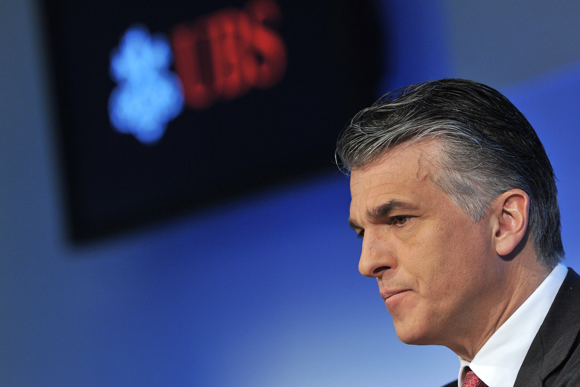 Nóng: CEO UBS từ chức, người kế nhiệm lộ diện - Ảnh 1.