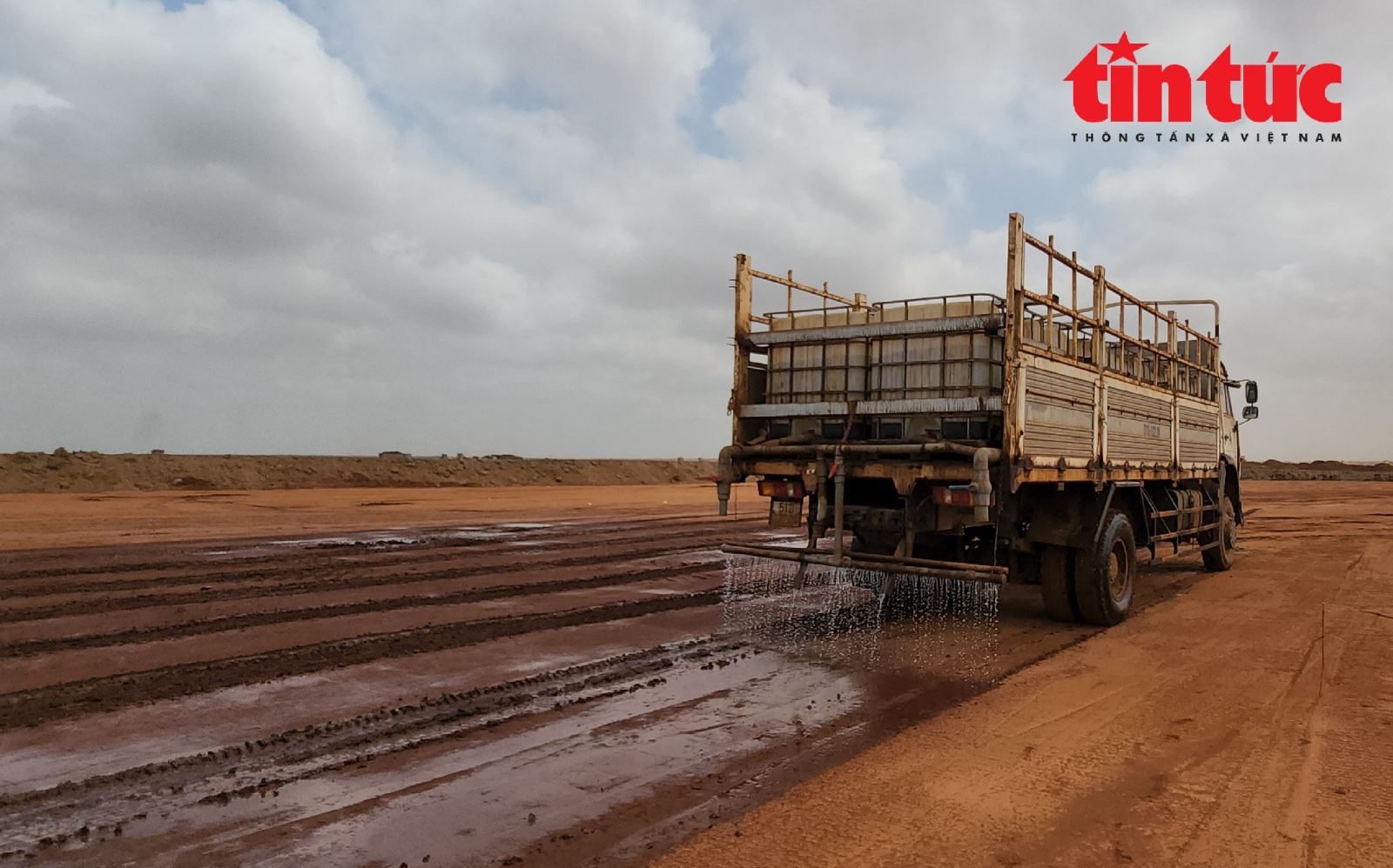 Dàn trận tăng tốc thi công, đảm bảo tiến độ 'siêu' sân bay Long Thành - Ảnh 14.