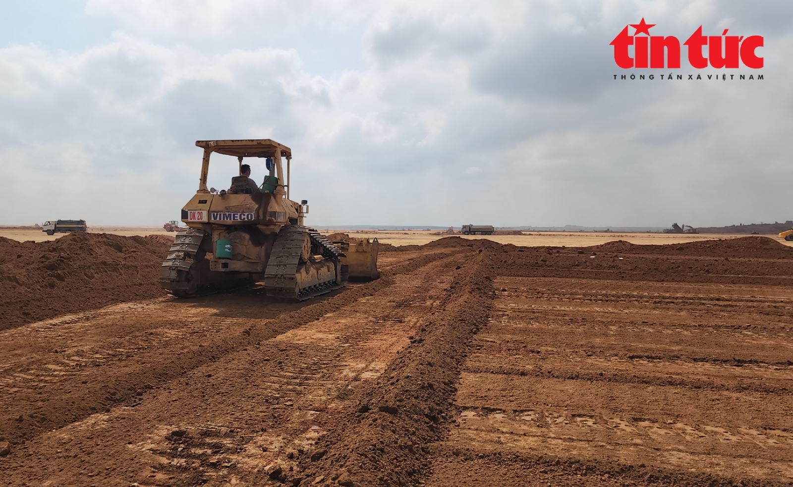 Dàn trận tăng tốc thi công, đảm bảo tiến độ 'siêu' sân bay Long Thành - Ảnh 15. Dàn trận tăng tốc thi công, đảm bảo tiến độ 'siêu' sân bay Long Thành - Ảnh 15.