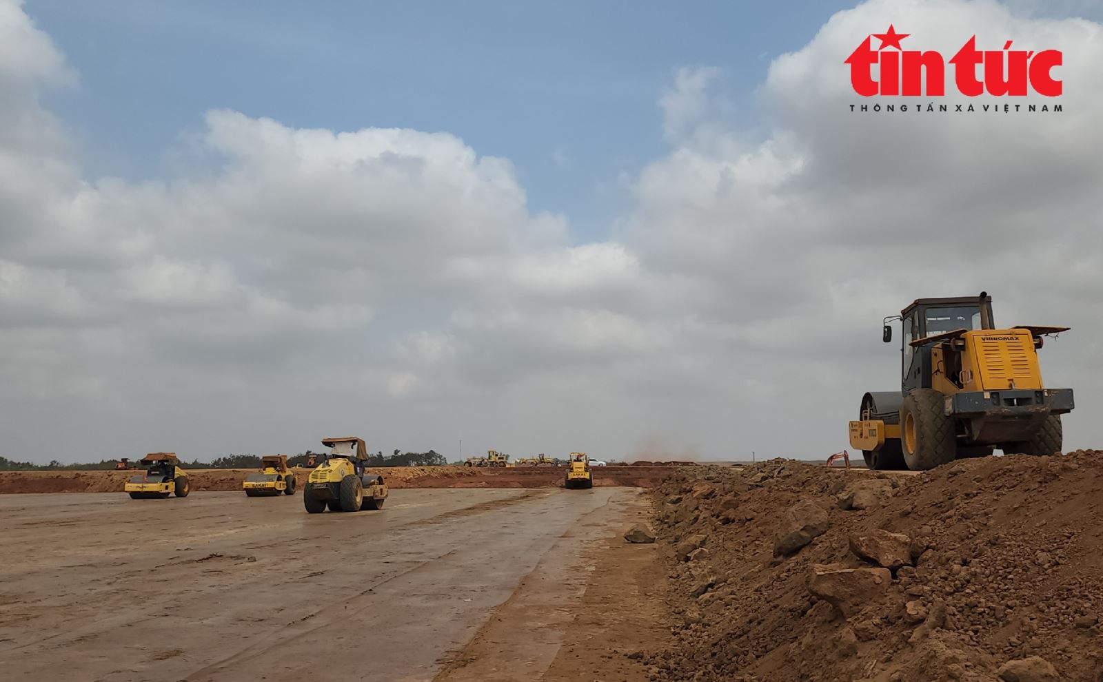 Dàn trận tăng tốc thi công, đảm bảo tiến độ 'siêu' sân bay Long Thành - Ảnh 17. Dàn trận tăng tốc thi công, đảm bảo tiến độ 'siêu' sân bay Long Thành - Ảnh 17.