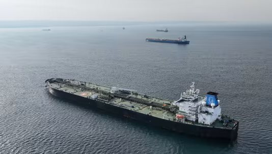 Mạnh tay rao bán dầu giá rẻ, Nga tìm được thêm 2 vị khách hàng châu Á tham gia “giải cứu” dầu - Ảnh 2.