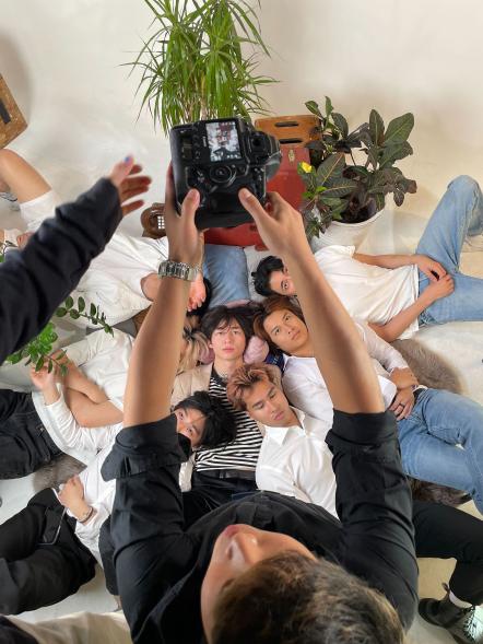 Trợ lý TikToker phải chấp nhận không có cuộc sống riêng, làm việc 72 tiếng/ tuần - Ảnh 2.